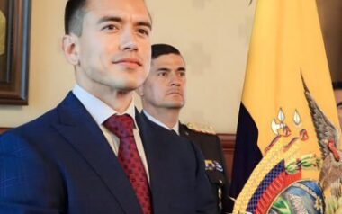 Para enfrentar la minería ilegal, Ecuador aplicará una tasa de seguridad del 30% a las importaciones provenientes de Colombia