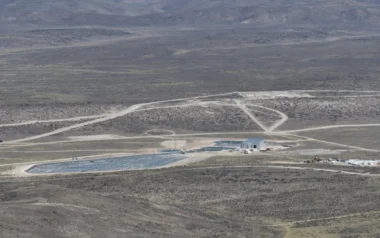 Hito en Calcatreu que inició las operaciones de lixiviación
